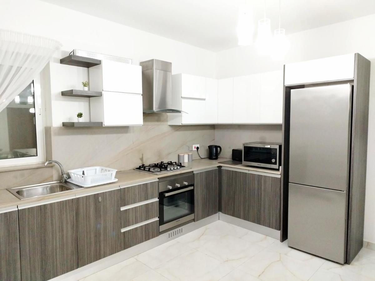 Large And Modern Apartment In The Centre Of Malta Mosta Exteriér fotografie