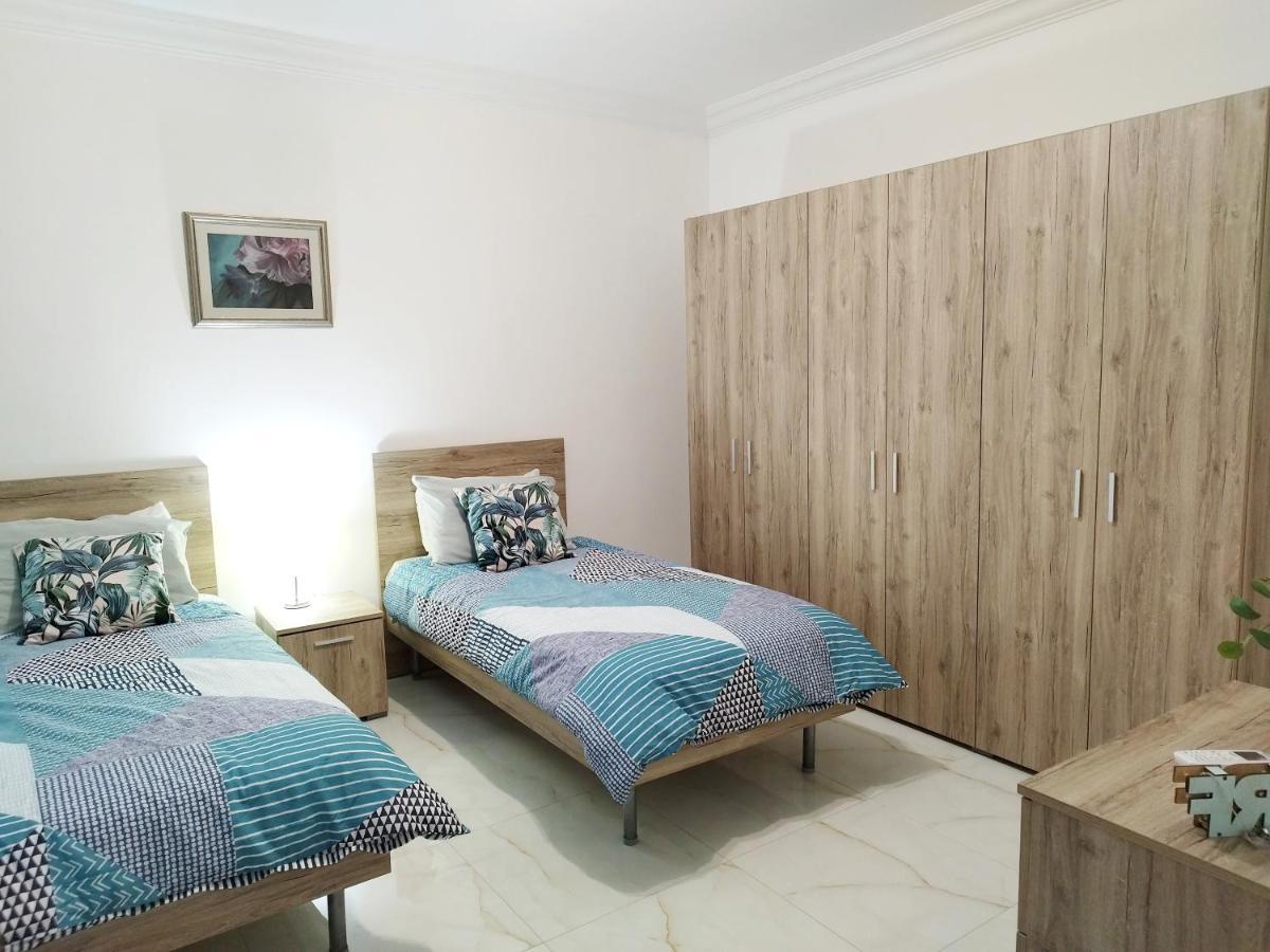 Large And Modern Apartment In The Centre Of Malta Mosta Exteriér fotografie